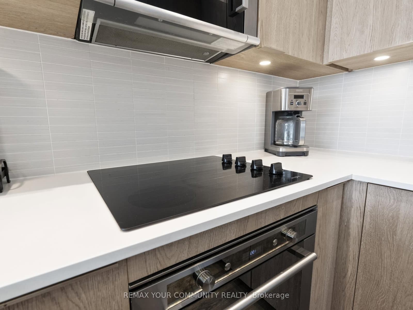 99 Eagle Rock Way, Unit 1012 thumbnail 9