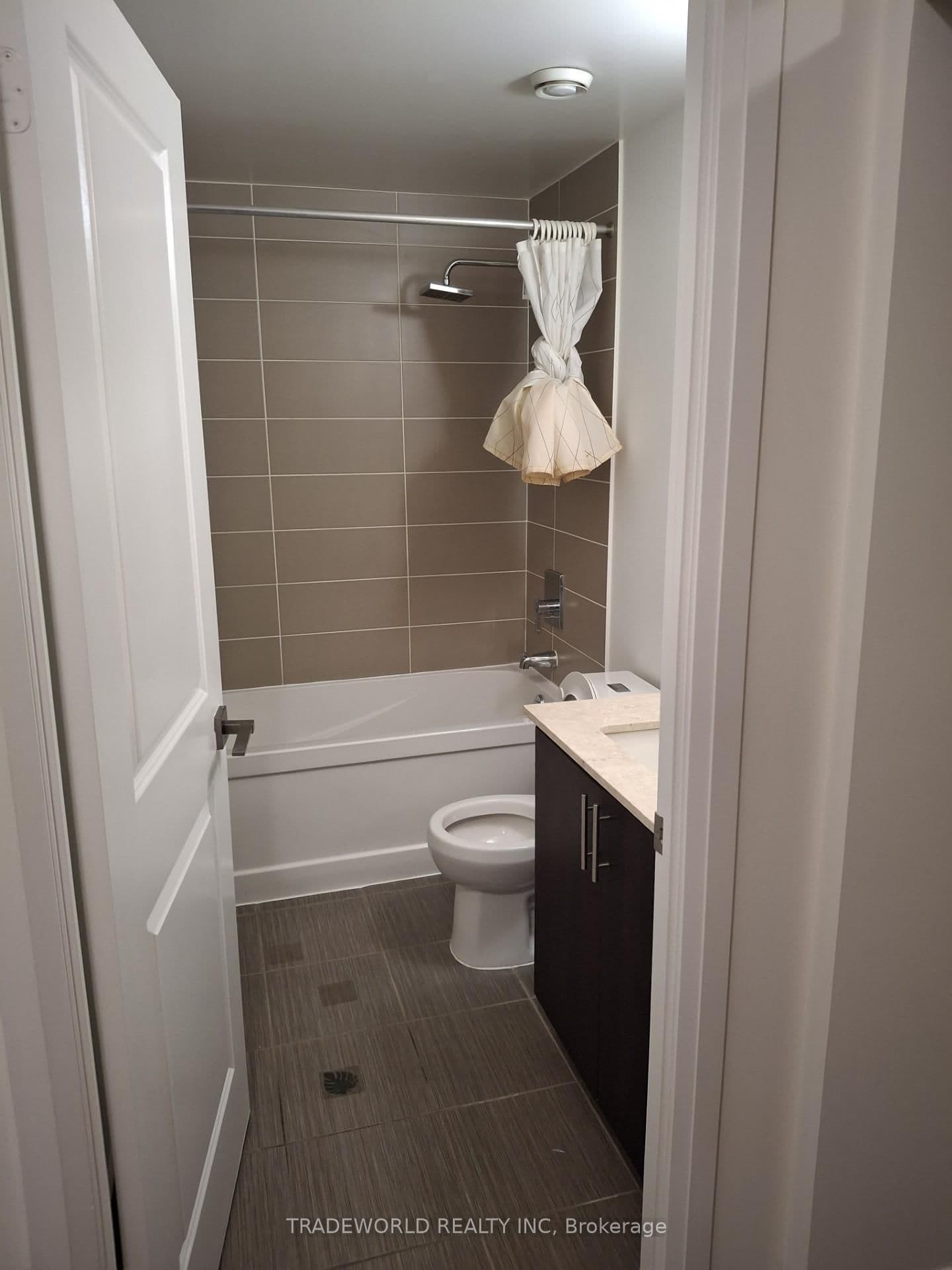 7171 Yonge Street, Unit #901 thumbnail 15