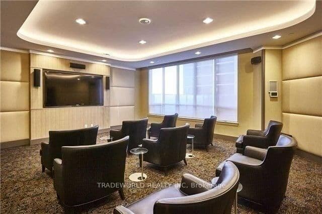 7171 Yonge Street, Unit #901 thumbnail 17