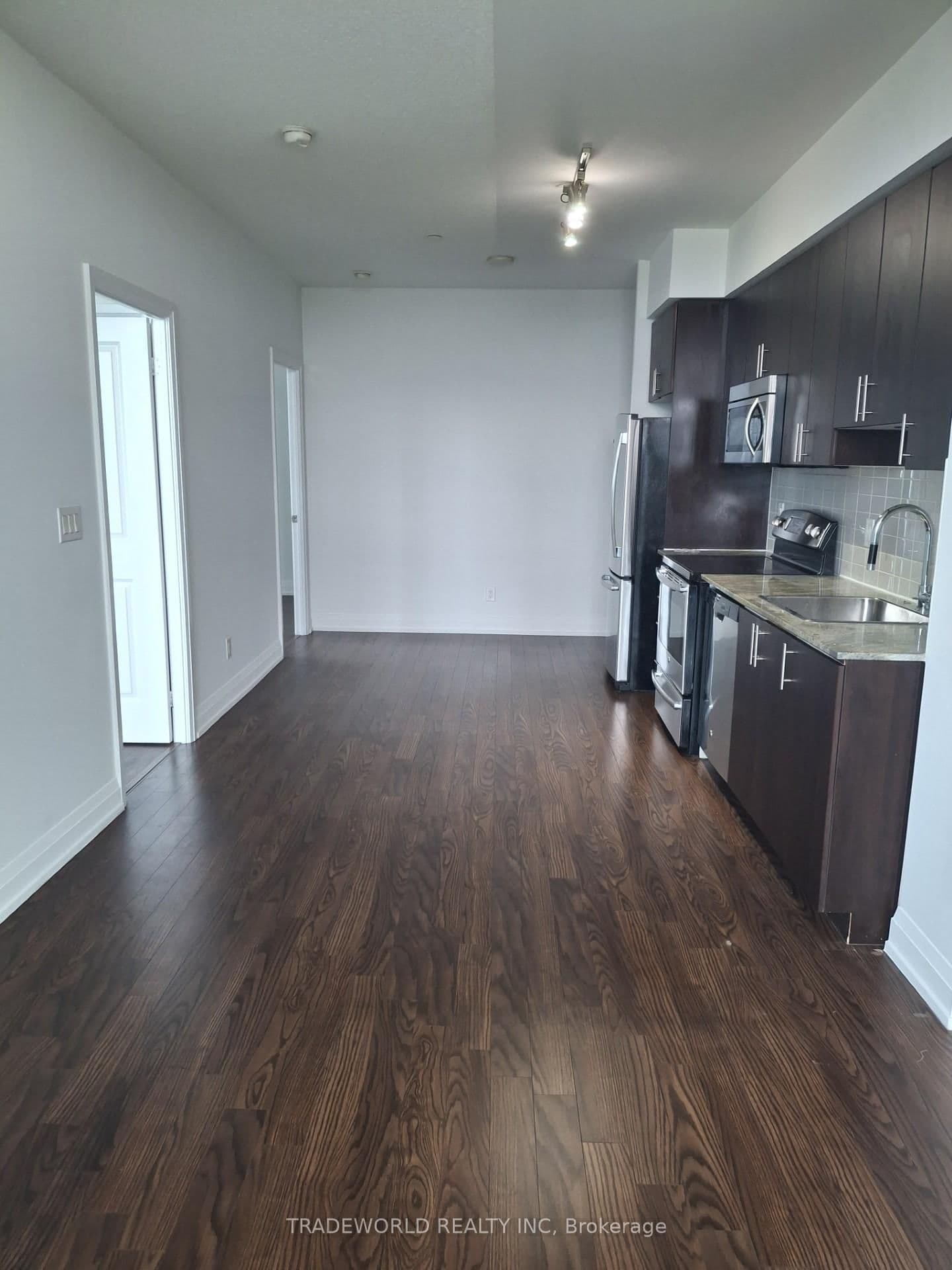 7171 Yonge Street, Unit #901 thumbnail 5