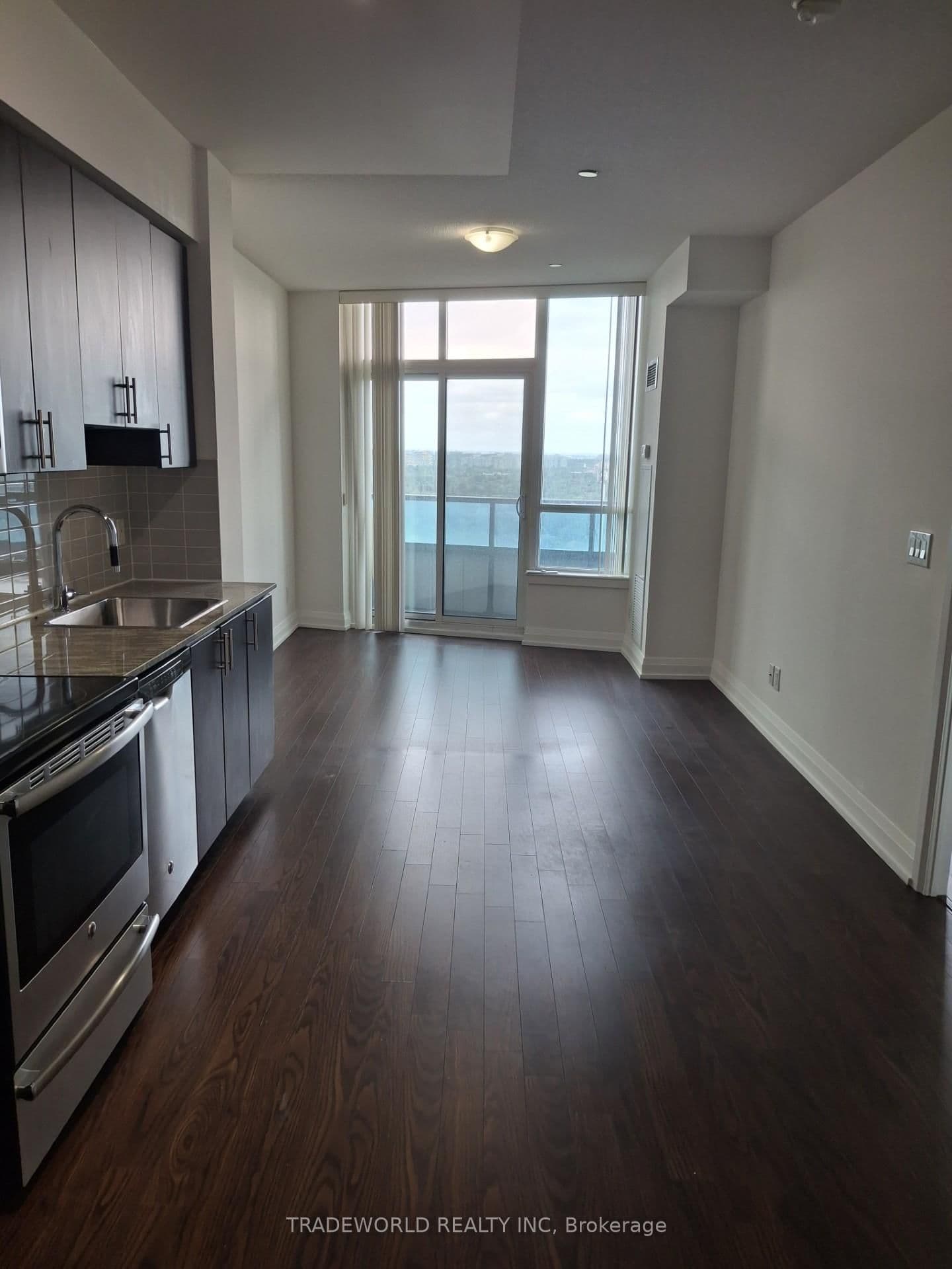 7171 Yonge Street, Unit #901 thumbnail 8