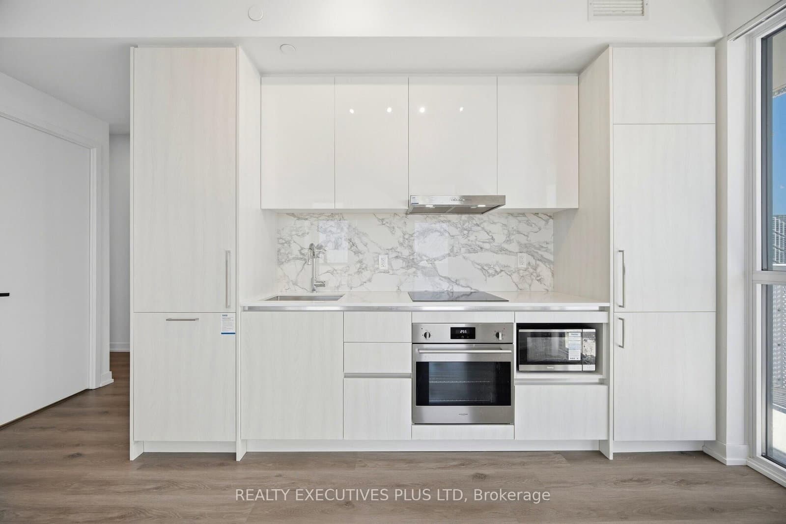225 Commerce Street, Unit 3202 thumbnail 8