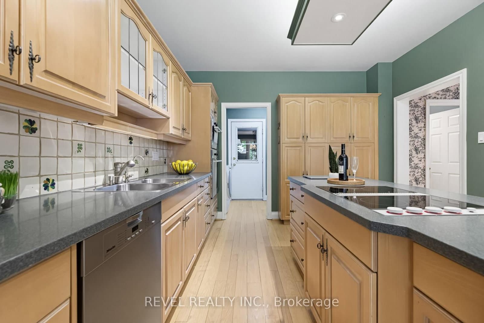 540 Quail Ridge Drive, Unit 27 thumbnail 12