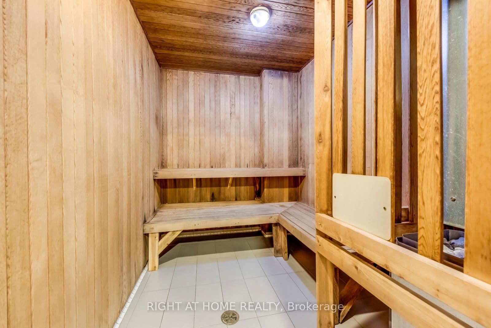 7171 Yonge Street, Unit 2415 thumbnail 19