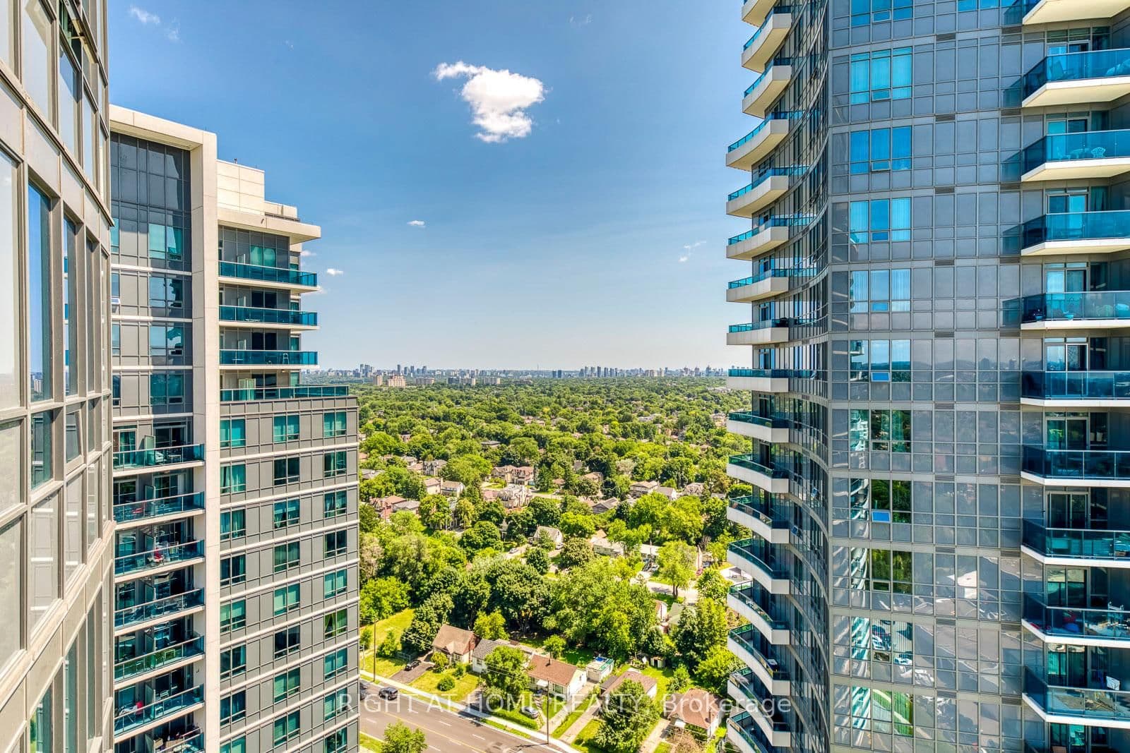 7171 Yonge Street, Unit 2415 thumbnail 21