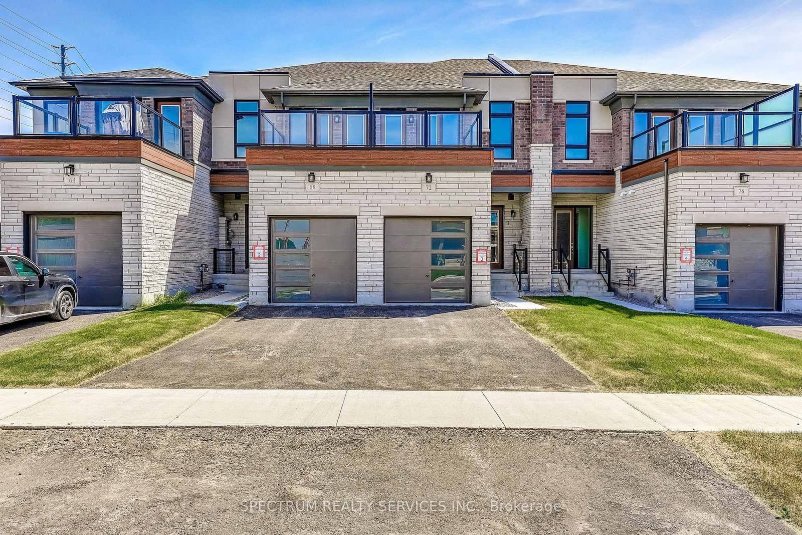 72 Adario Crescent - Image 1
