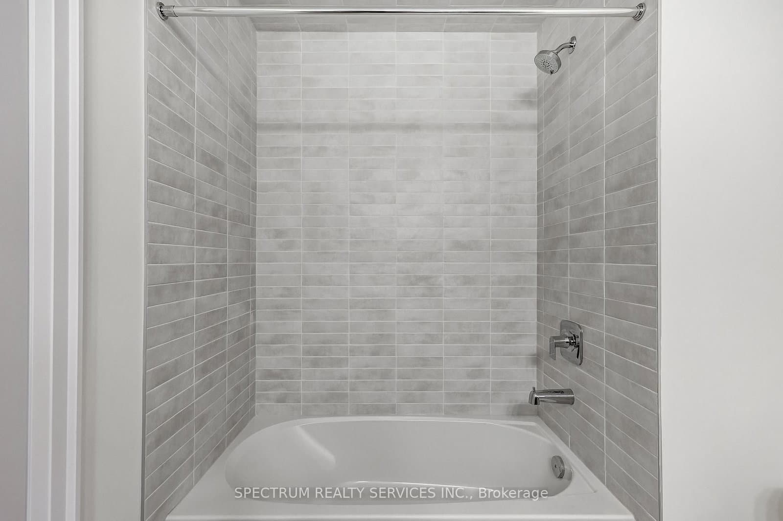 72 Adario Crescent thumbnail 26