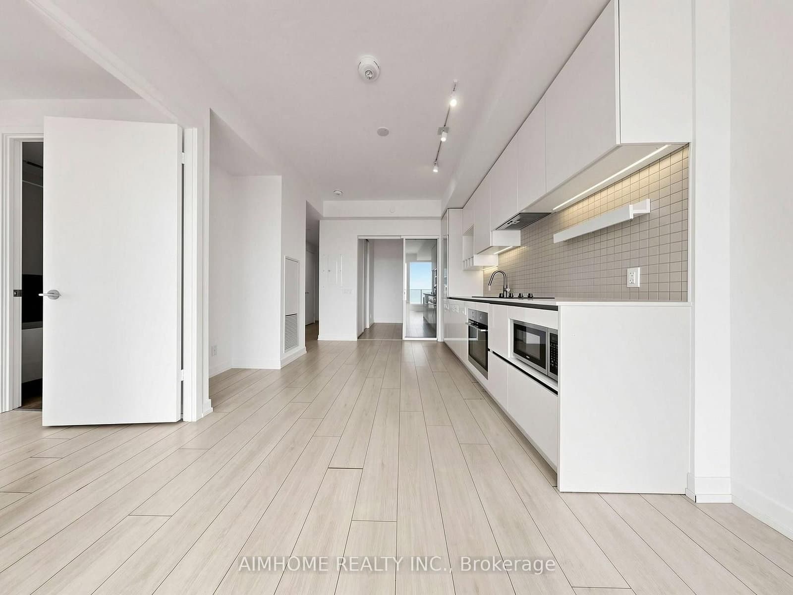 898 Portage Pkwy Parkway, Unit 3207 thumbnail 10