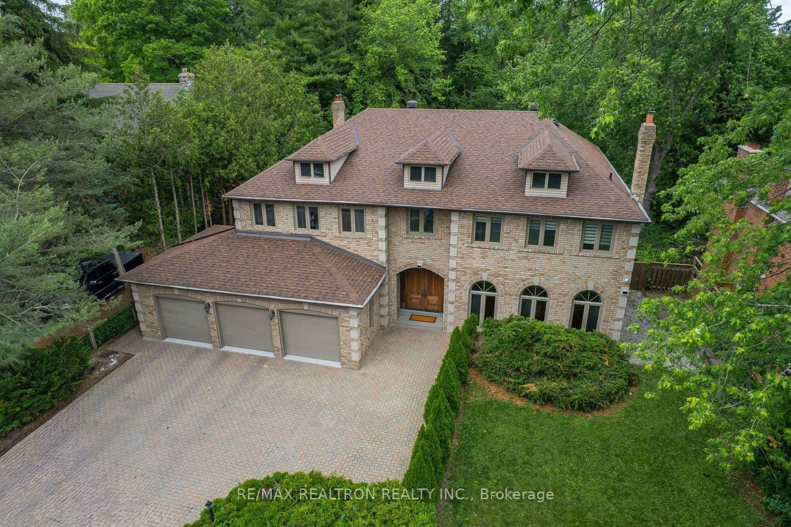 92 Proctor Avenue - Image 1