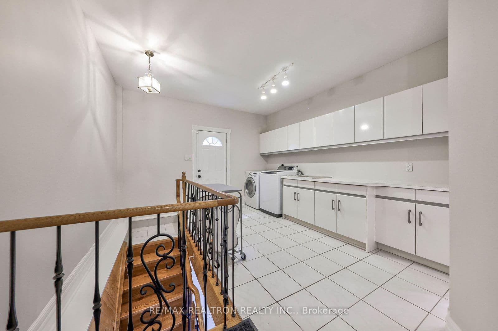 92 Proctor Avenue thumbnail 26
