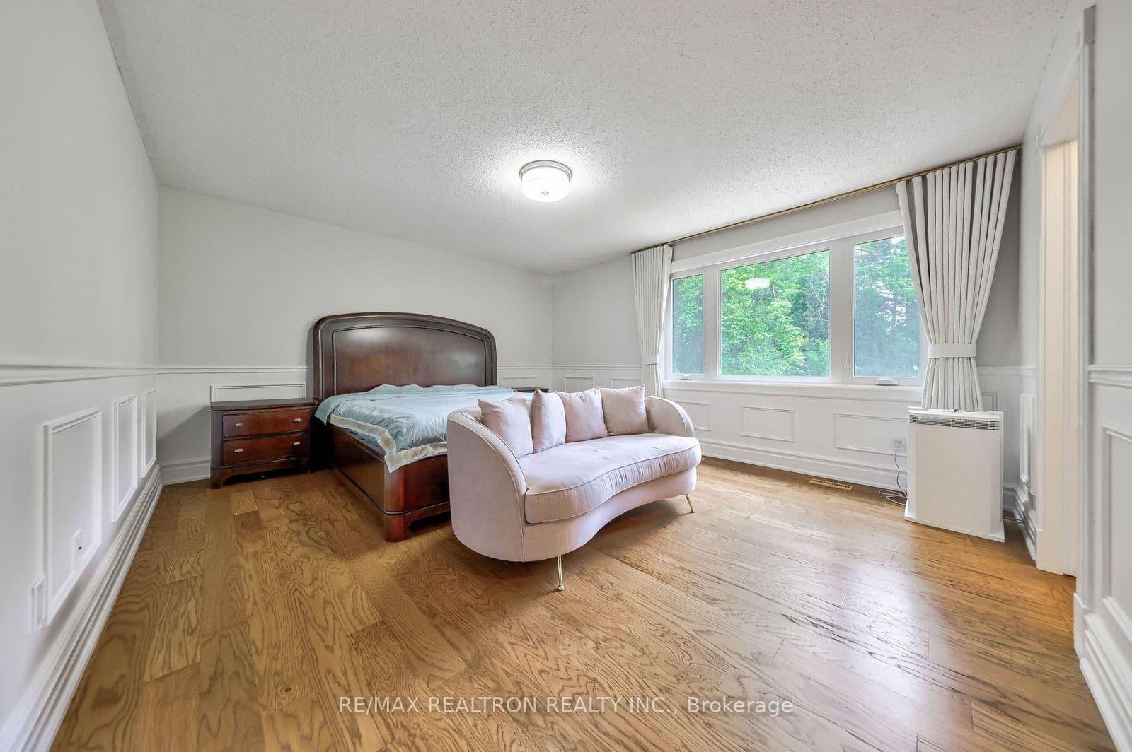 92 Proctor Avenue thumbnail 29