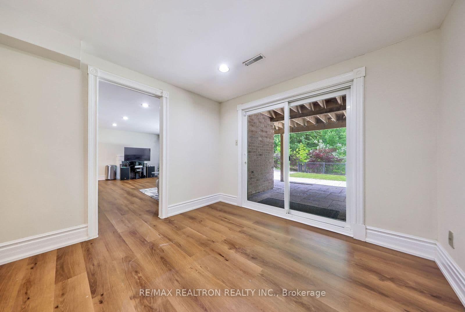 92 Proctor Avenue thumbnail 46