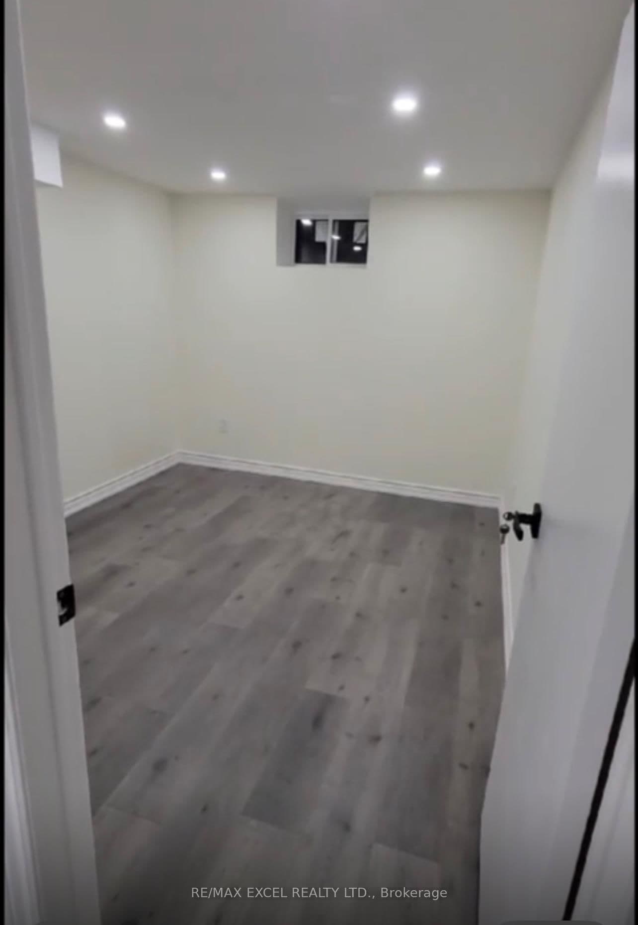 311 Conley Street thumbnail 32