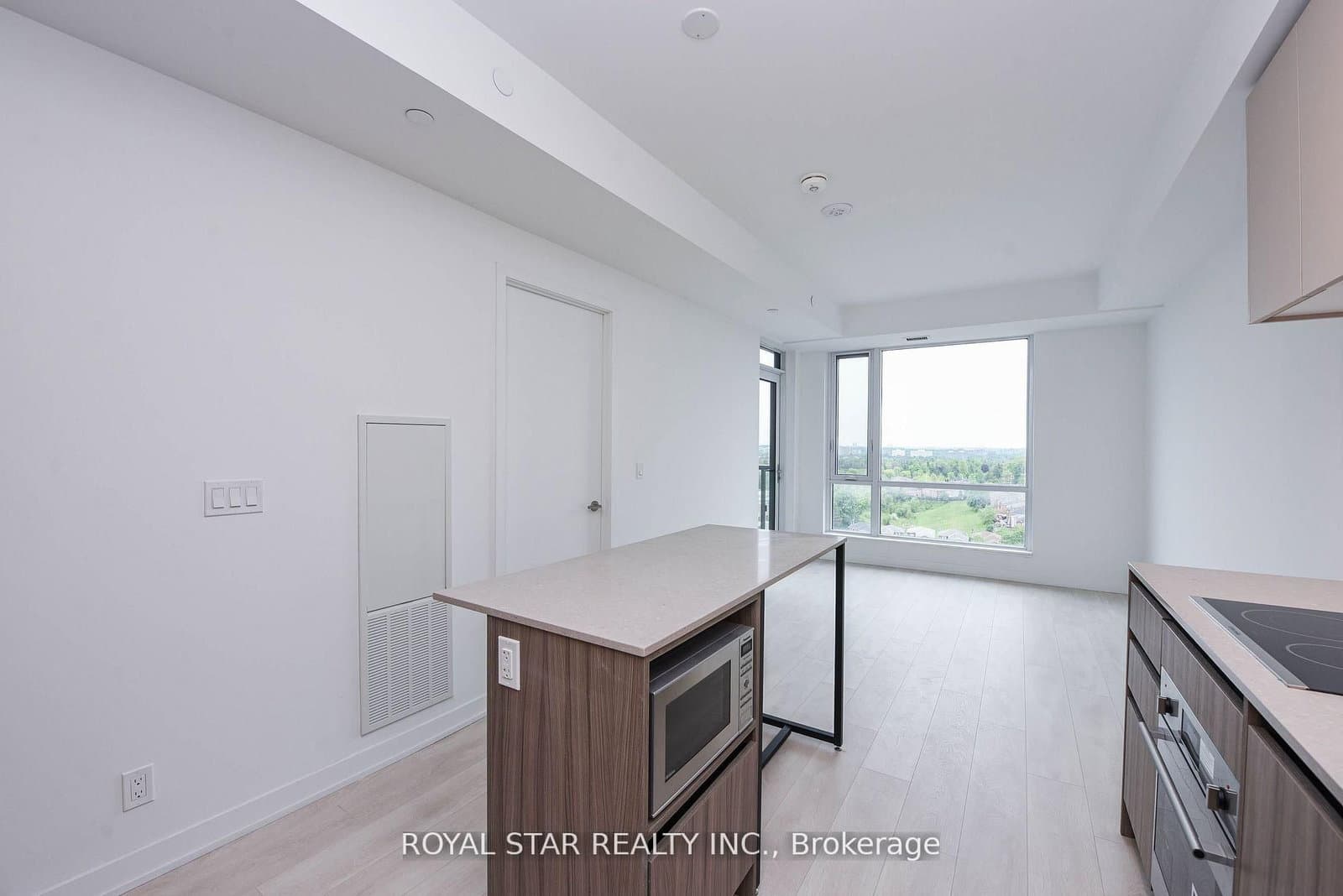 7950 Bathurst Street, Unit 1207 thumbnail 14