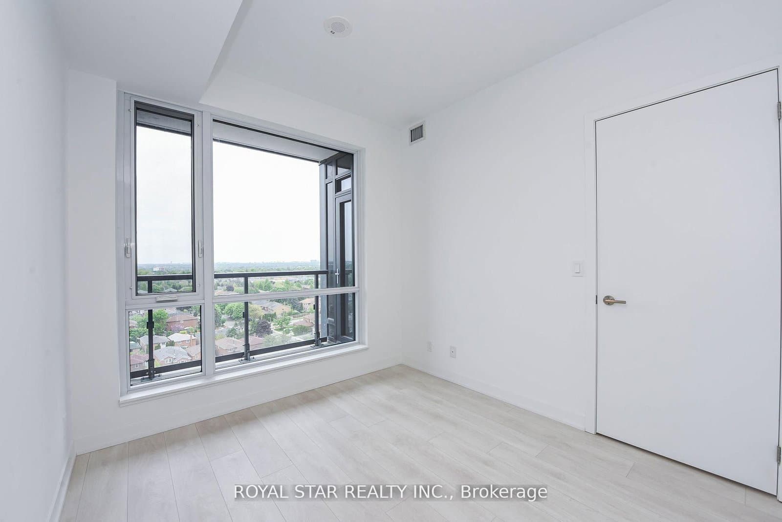 7950 Bathurst Street, Unit 1207 thumbnail 15