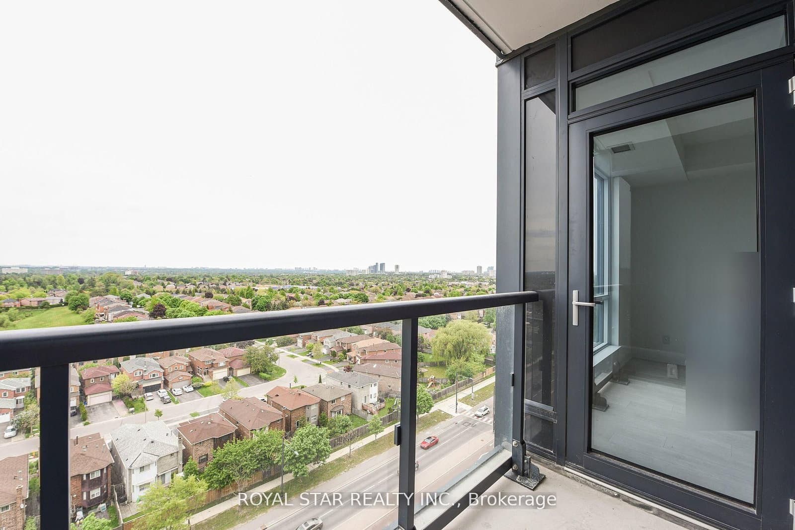 7950 Bathurst Street, Unit 1207 thumbnail 22