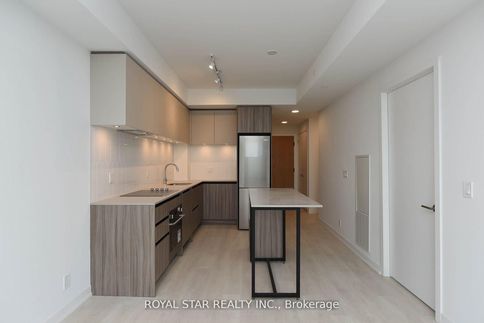 7950 Bathurst Street, Unit 1207 thumbnail 23