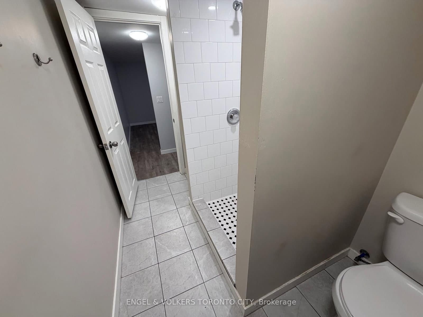 10 Mosley Street, Unit 2B thumbnail 9