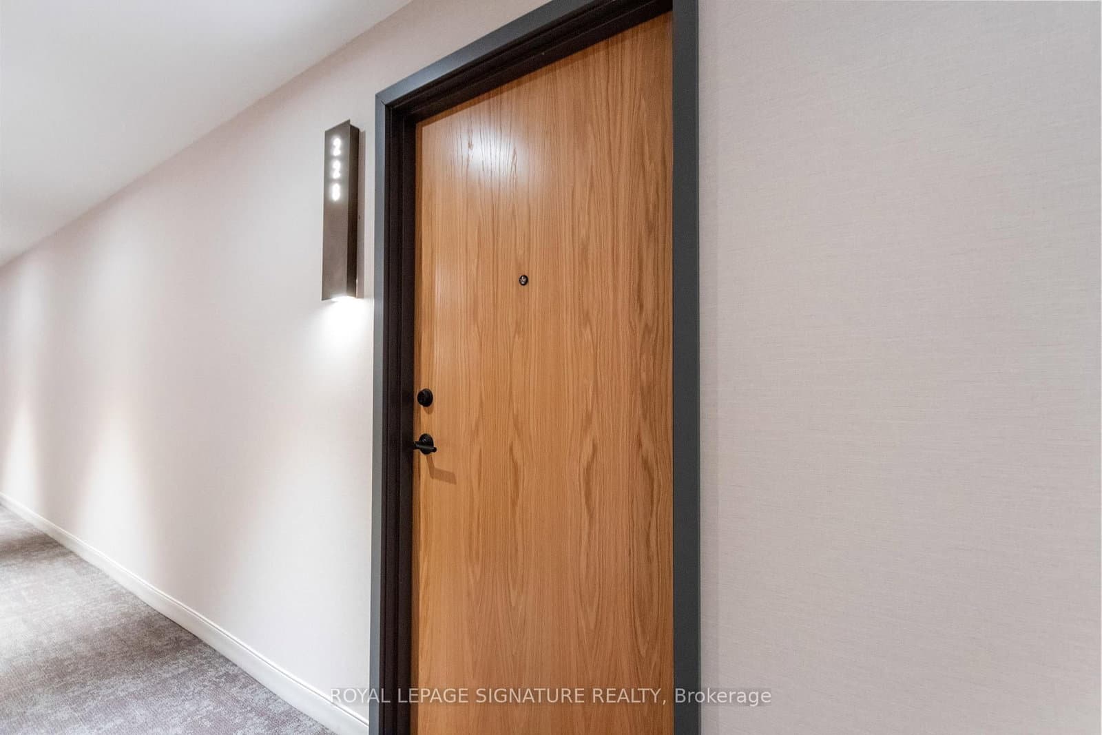 8 Beverley Glen Boulevard, Unit 228 thumbnail 11