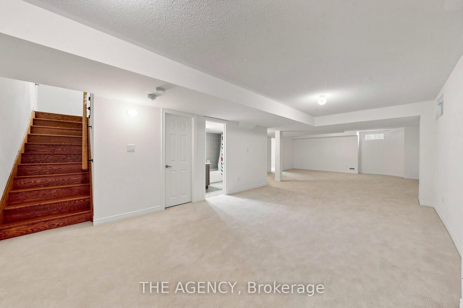 98 Fitzmaurice Drive thumbnail 34