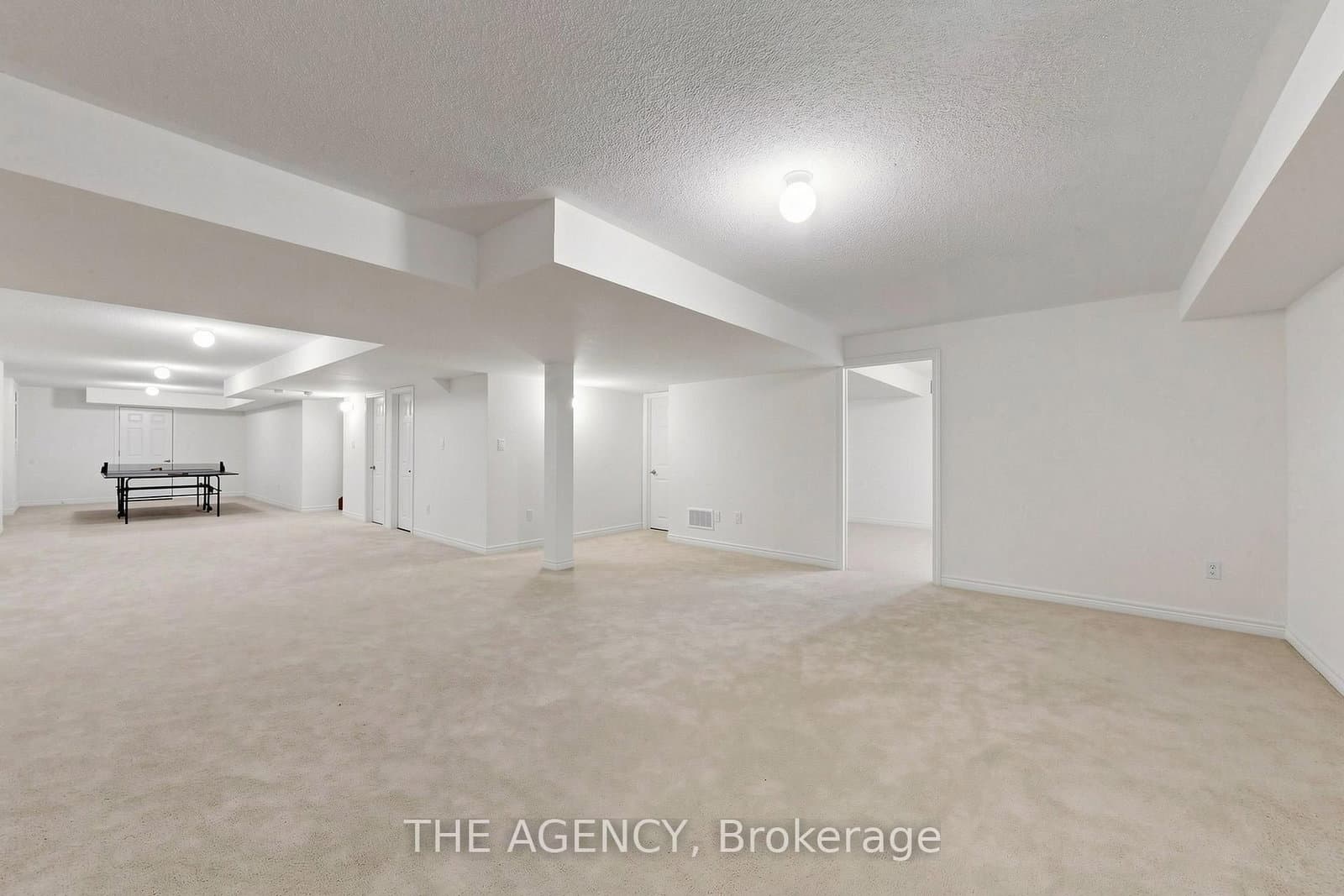 98 Fitzmaurice Drive thumbnail 35