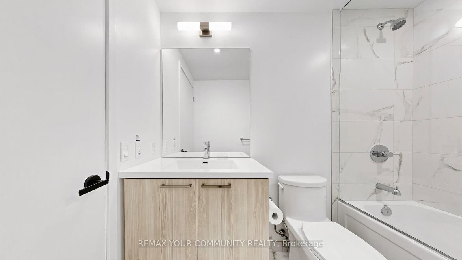 225 Commerce Street, Unit 1702 thumbnail 18