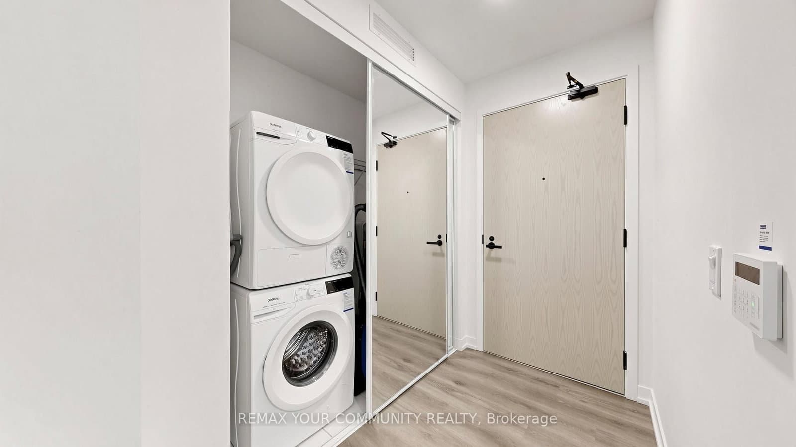 225 Commerce Street, Unit 1702 thumbnail 20
