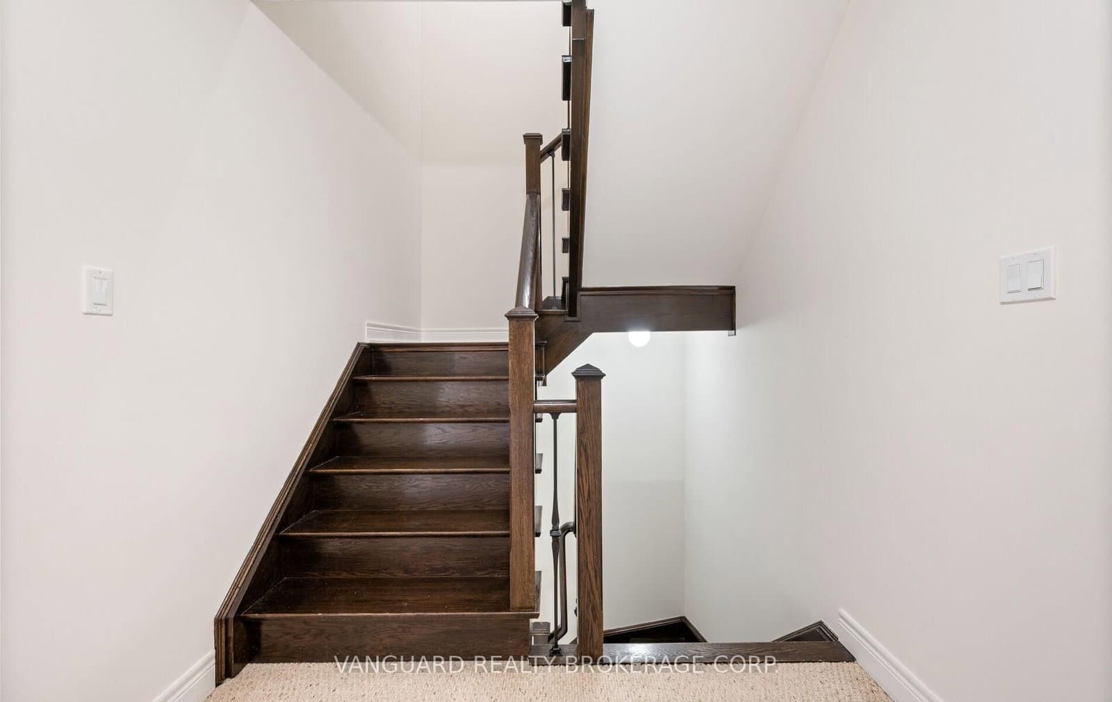 8441 Islington Avenue, Unit 3 thumbnail 35