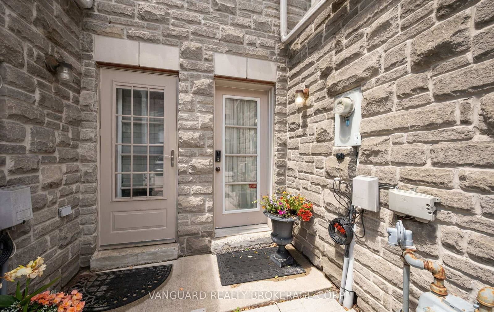 8441 Islington Avenue, Unit 3 thumbnail 50