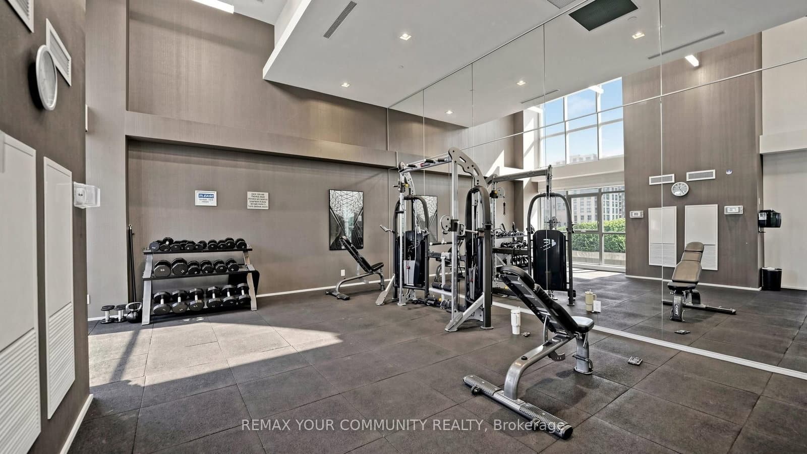 55 Oneida Crescent, Unit 408 thumbnail 36