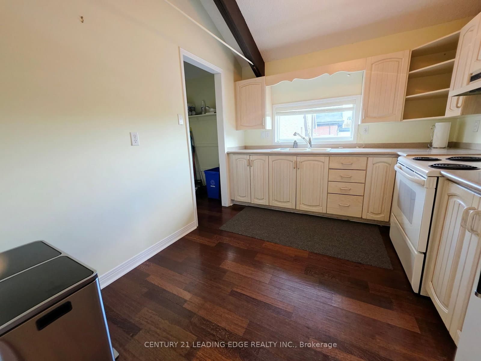151 Main Street, Unit 2nd Flr thumbnail 15