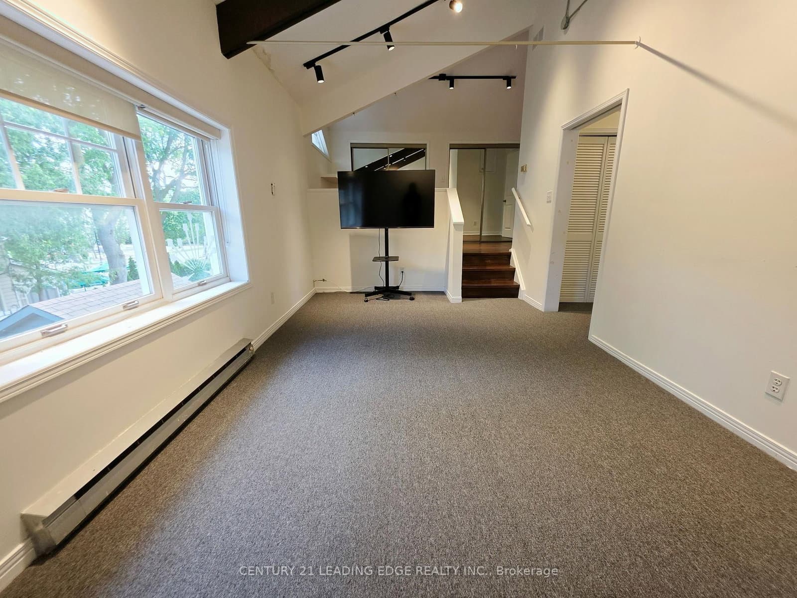 151 Main Street, Unit 2nd Flr thumbnail 9