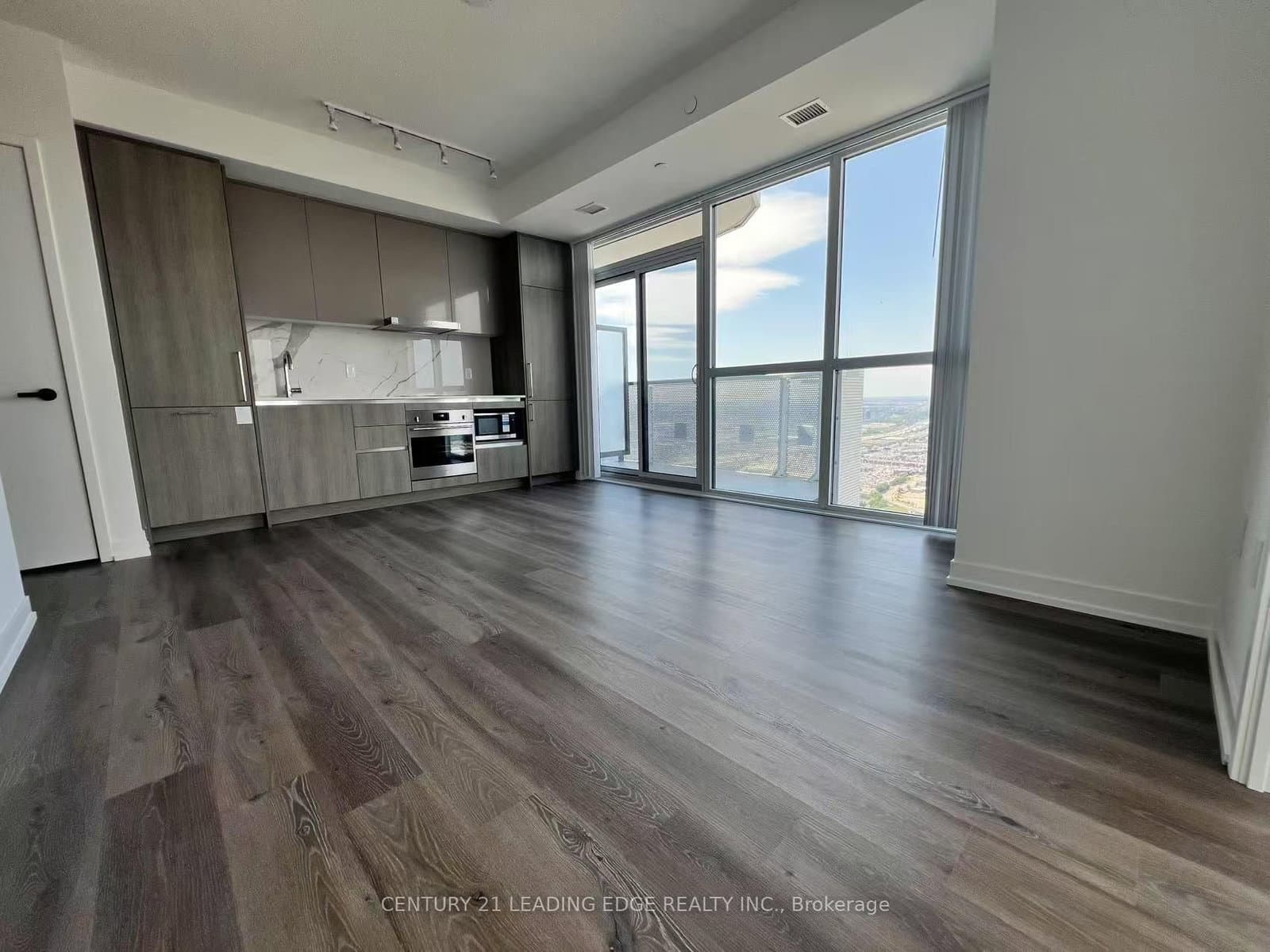 225 Commerce Street, Unit 5609 thumbnail 15