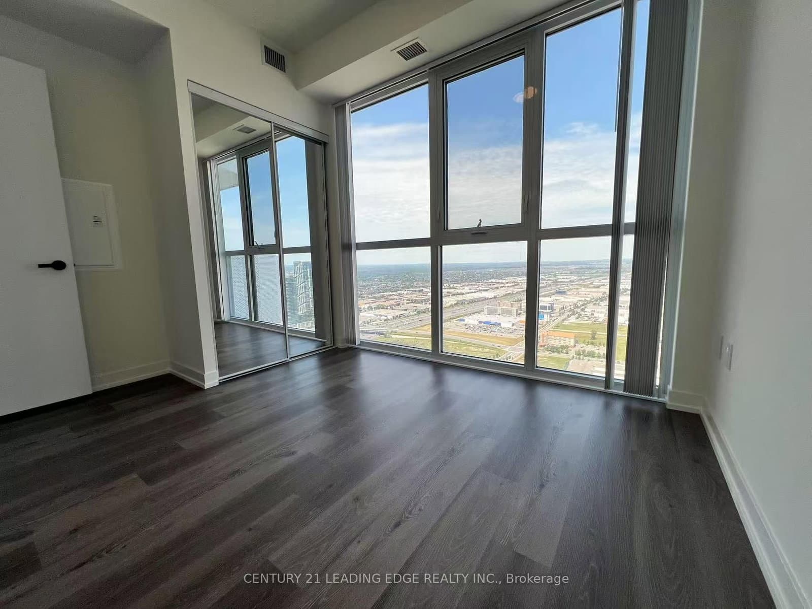 225 Commerce Street, Unit 5609 thumbnail 17