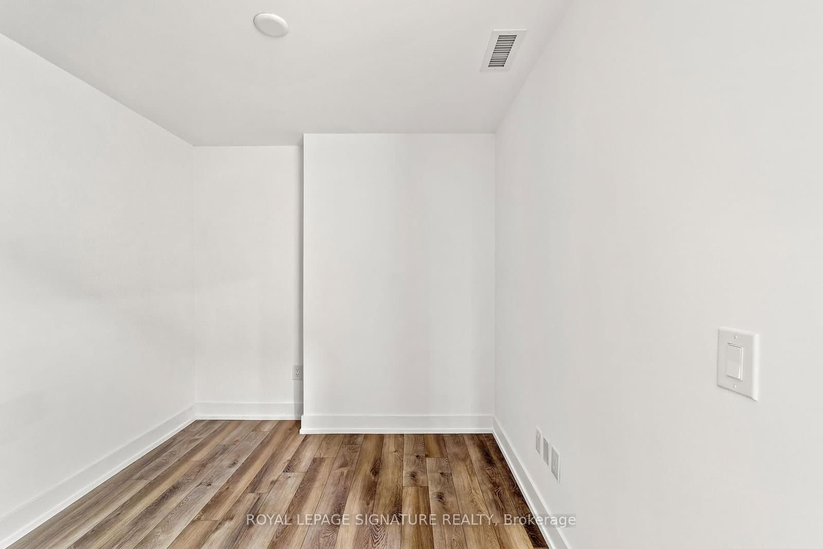 9 Clegg Road, Unit 501 thumbnail 15