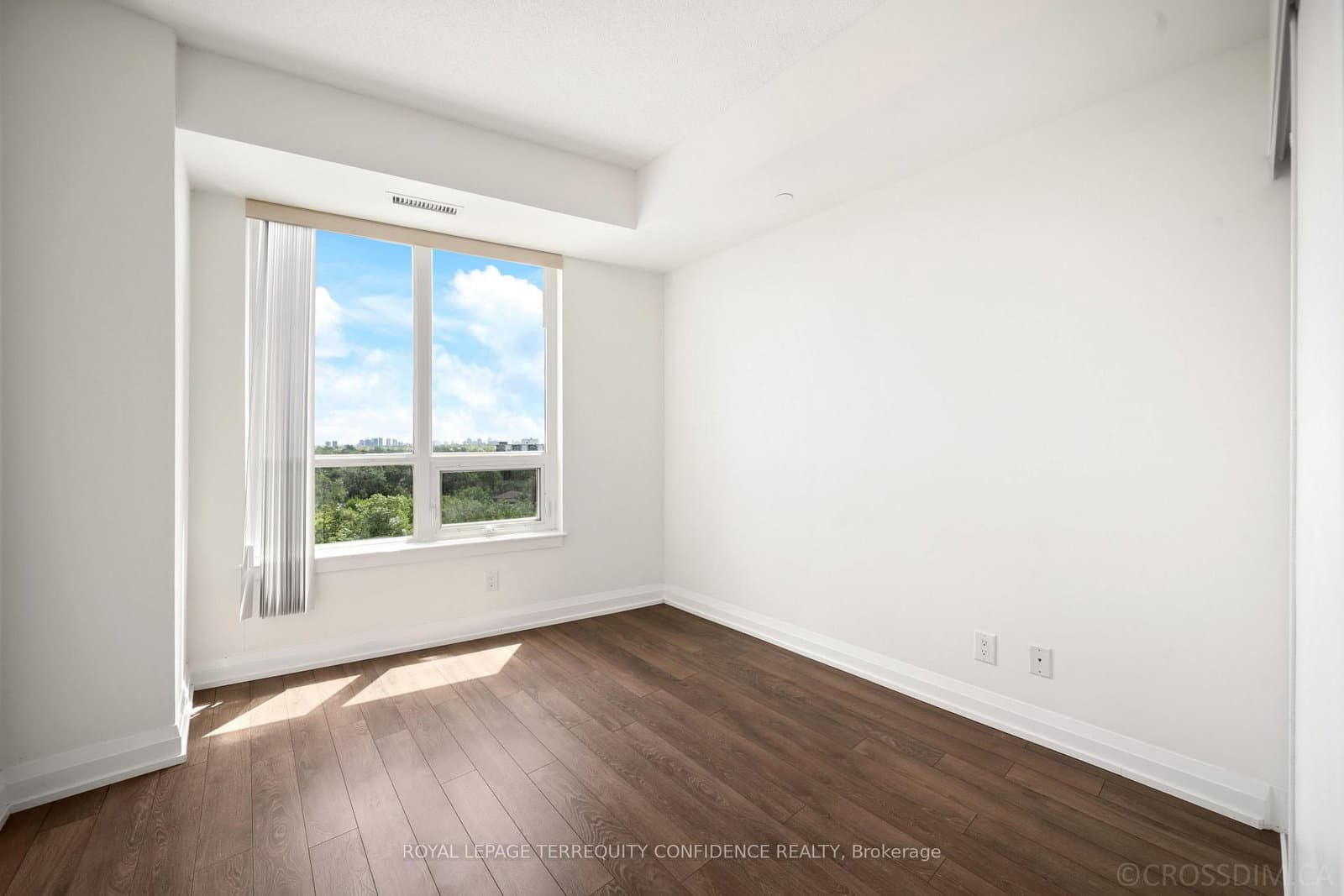 7161 Yonge Street, Unit 727 thumbnail 12