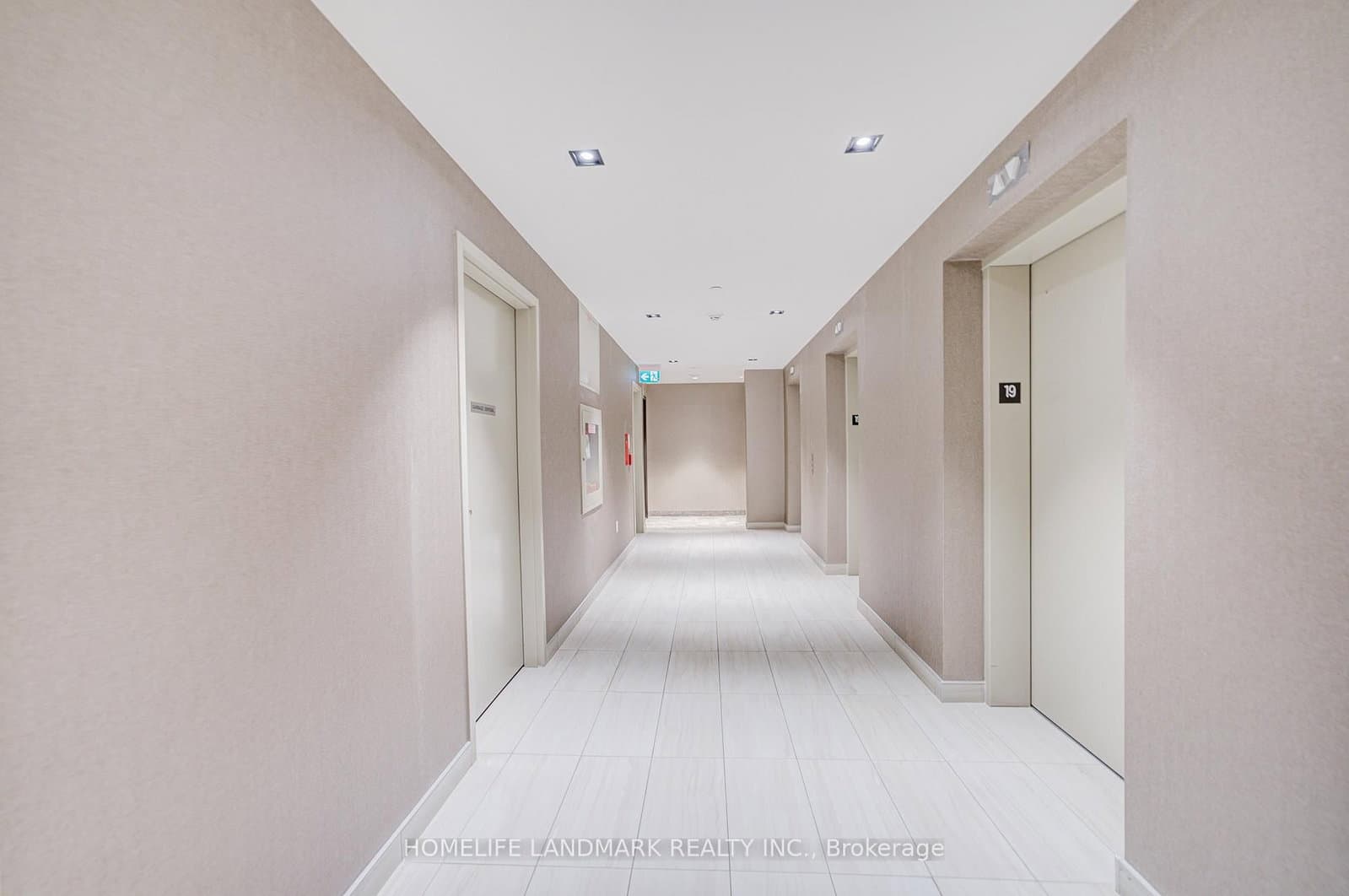 38 Honeycrisp Crescent, Unit 1903 thumbnail 10