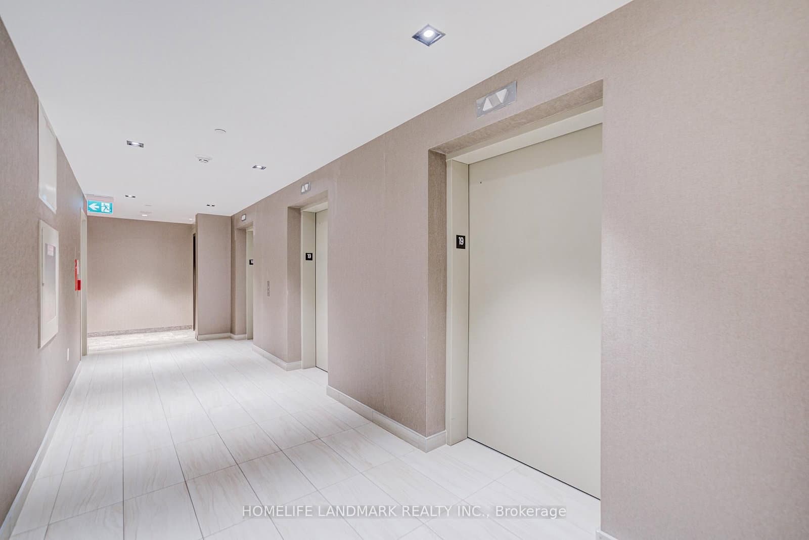 38 Honeycrisp Crescent, Unit 1903 thumbnail 9