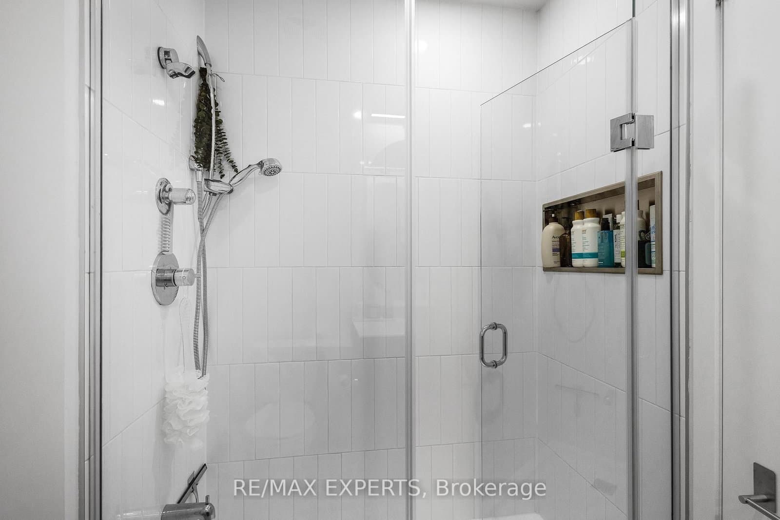7950 Bathurst Street, Unit 1501 thumbnail 20