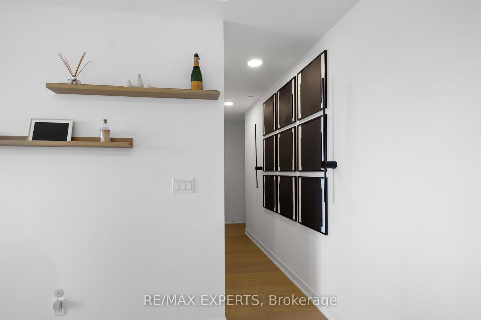 7950 Bathurst Street, Unit 1501 thumbnail 7