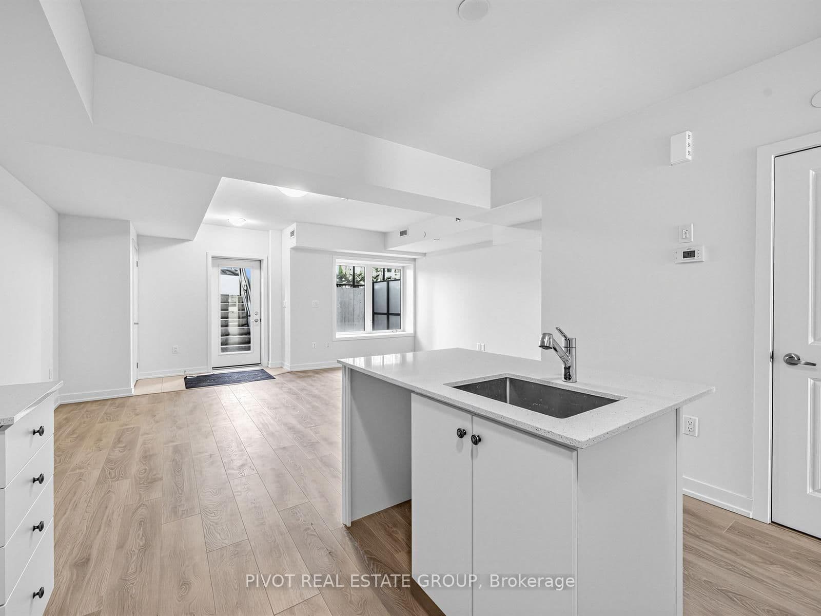 56 Elizabeth Street S, Unit 1104 thumbnail 17