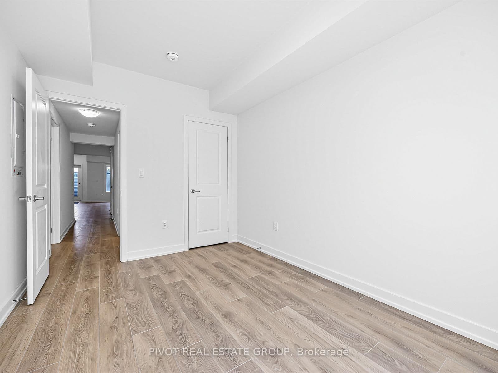 56 Elizabeth Street S, Unit 1104 thumbnail 20