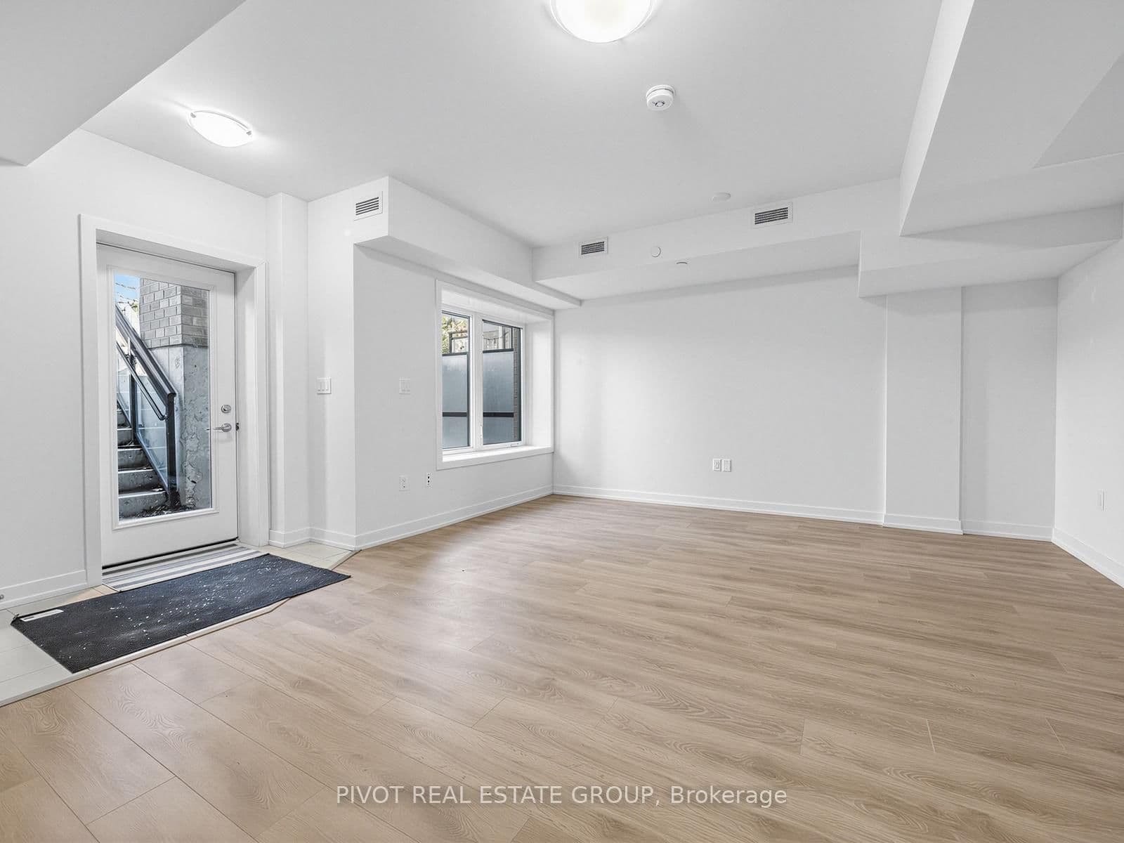 56 Elizabeth Street S, Unit 1104 thumbnail 9