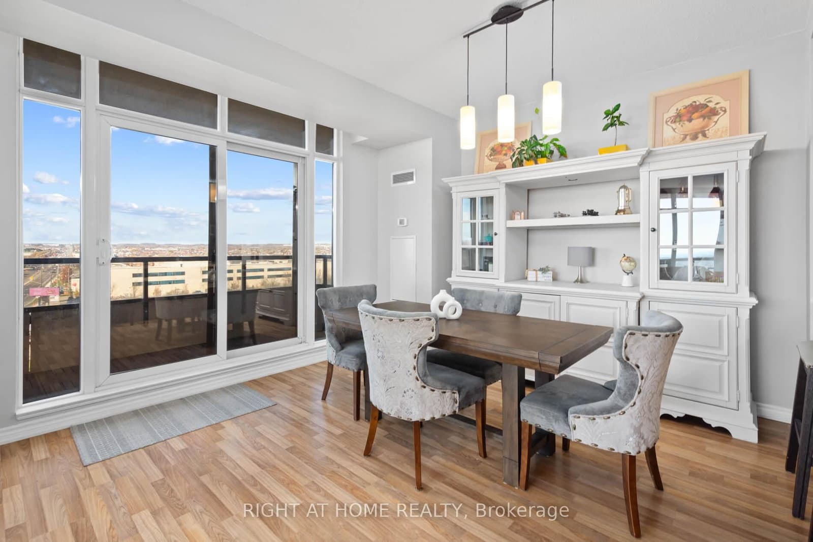 9235 Jane Street, Unit 1012 thumbnail 10