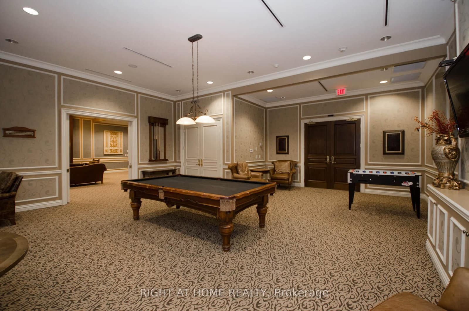 9235 Jane Street, Unit 1012 thumbnail 30