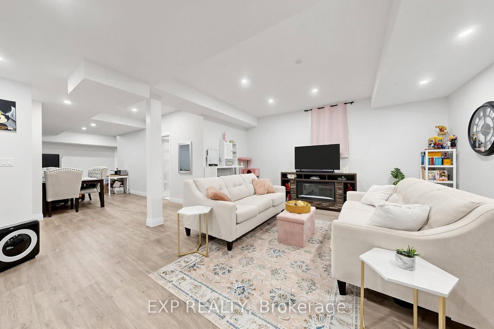 9 Backhouse Drive thumbnail 41