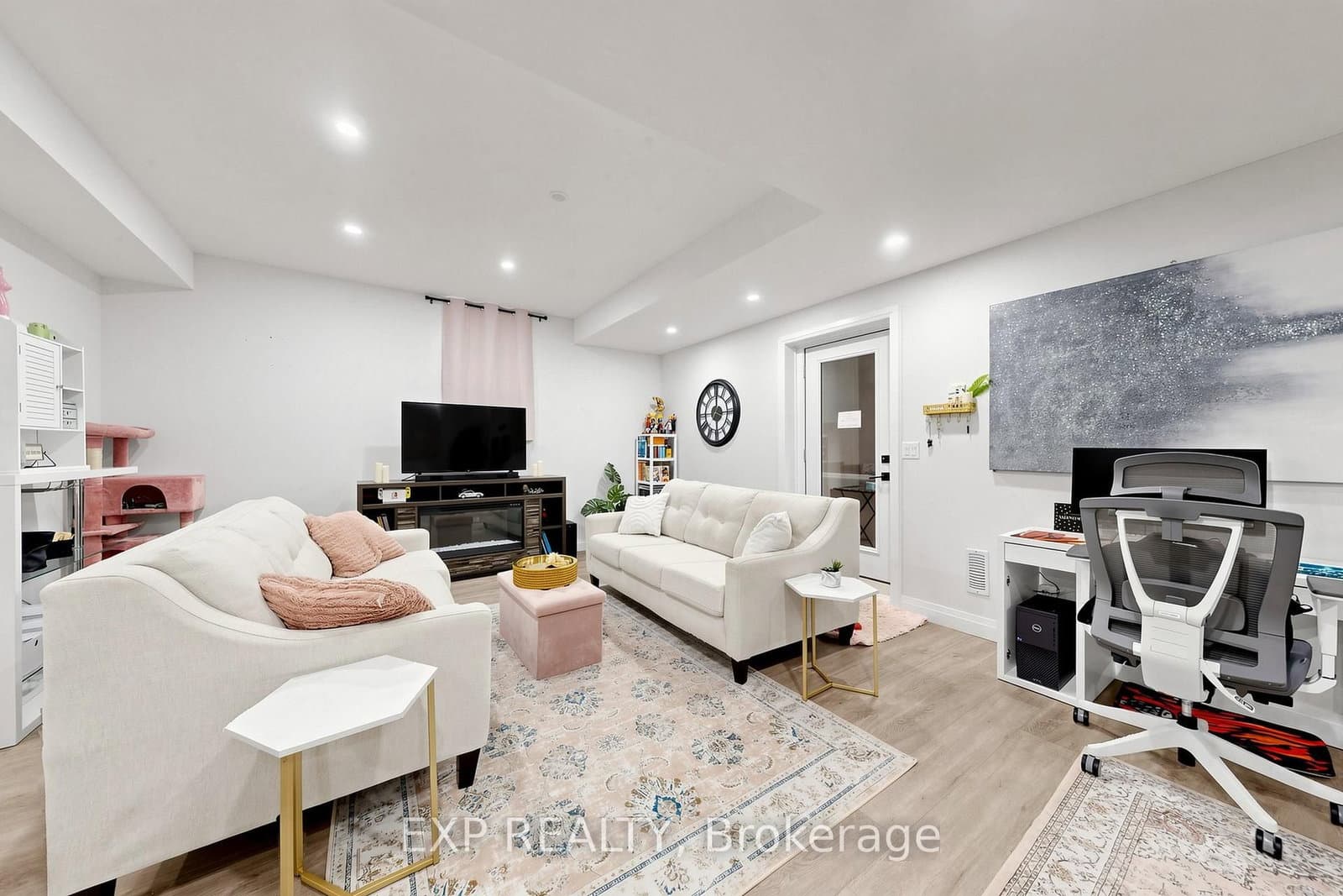 9 Backhouse Drive thumbnail 42