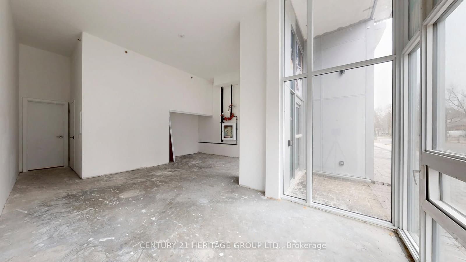8888 Yonge Street, Unit 103 (L/W) thumbnail 33