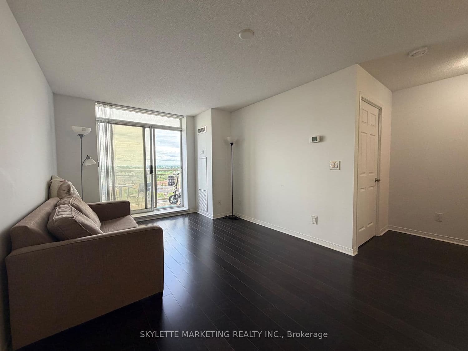 75 King William Crescent, Unit Ph13 thumbnail 12