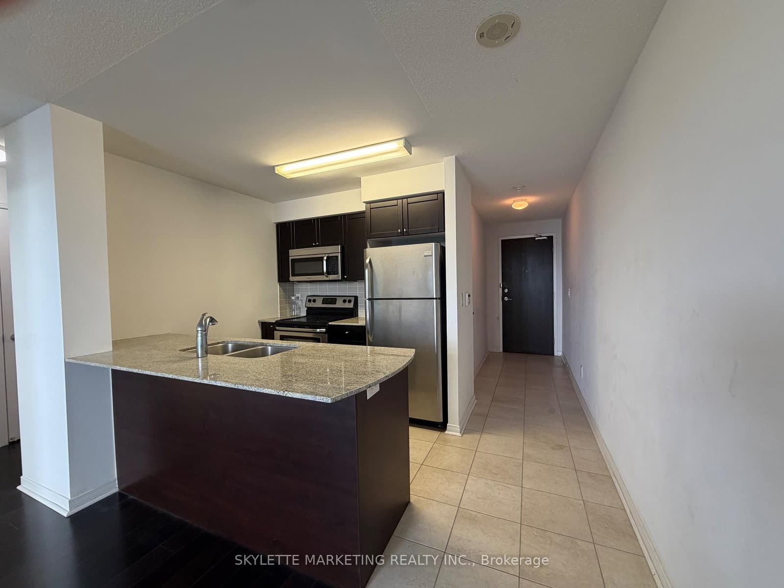 75 King William Crescent, Unit Ph13 thumbnail 16